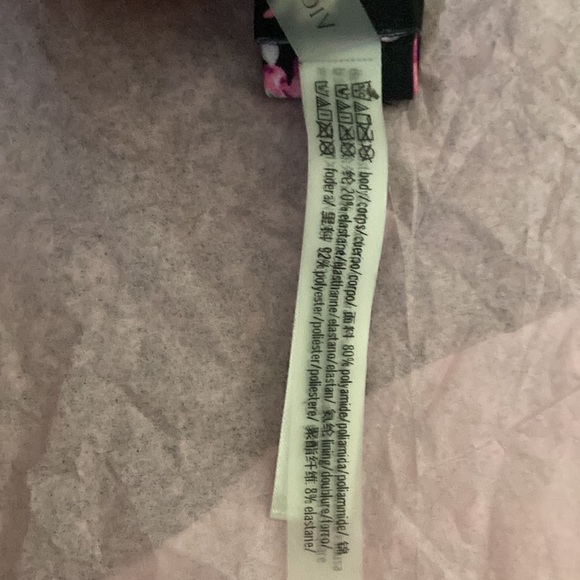 Victoria secret swim suit top nwt black floral with butterflies xxl - Picture 3 of 5